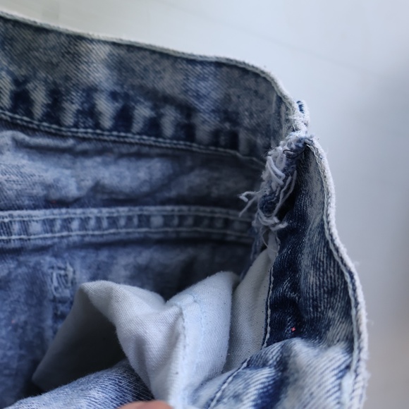 VINTAGE ACID WASH HIGH WAIST DENIM SKIRT - Picture 6 of 8